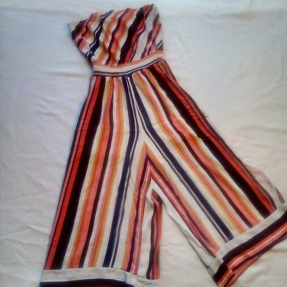 NWOT Strapless colorful summer jumpsuit